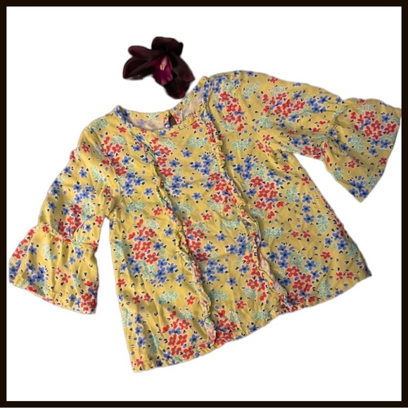 OshKosh B'gosh Other - OshKosh Toddler Girl’s Blouse with Bell Sleeves 4T